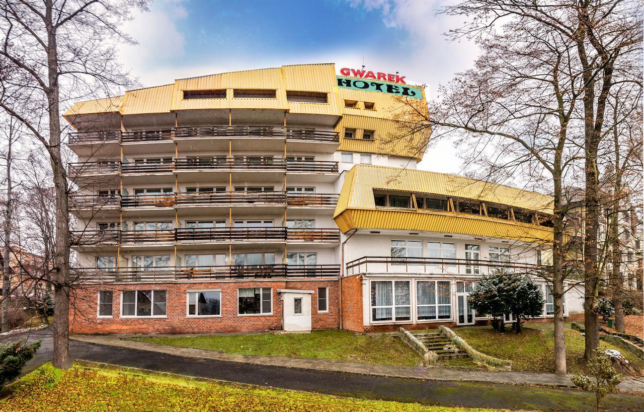 Gwarek Hotel กูโดวาสโดรยจ์ ภายนอก รูปภาพ