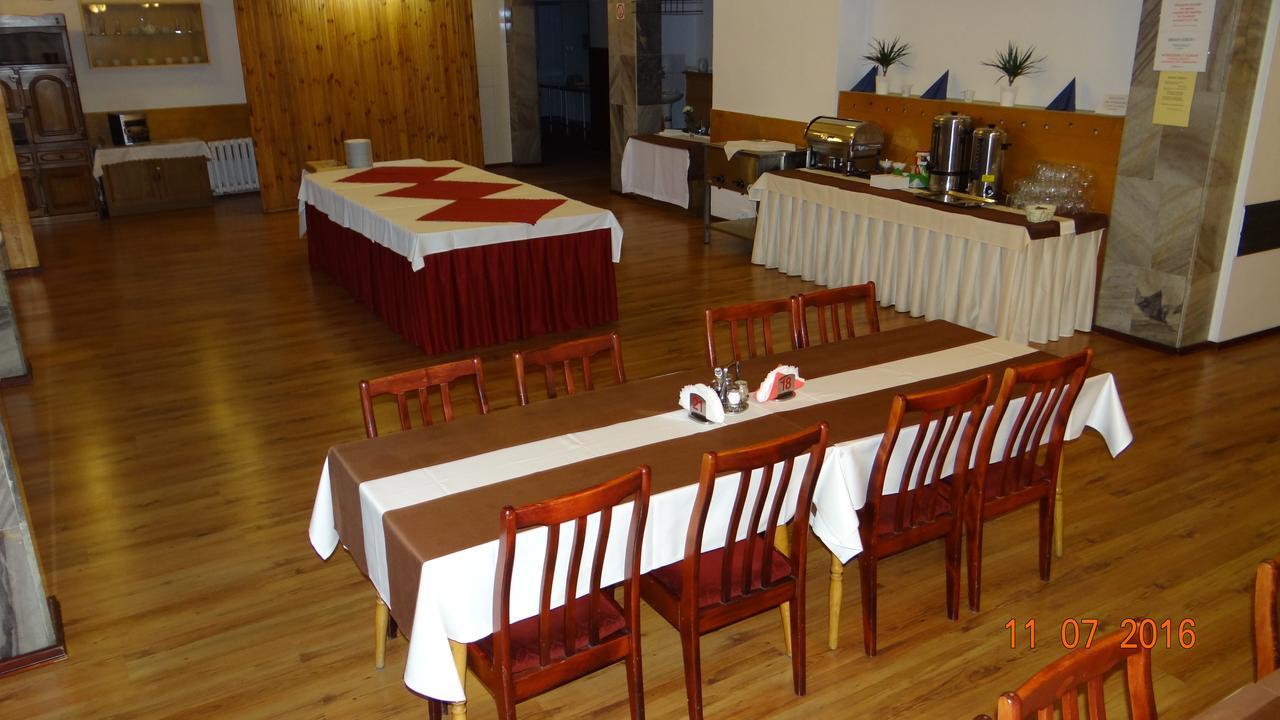 Gwarek Hotel กูโดวาสโดรยจ์ ภายนอก รูปภาพ
